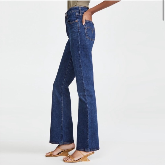 Levi’s Ribcage Bootcut - Picture 2 of 10